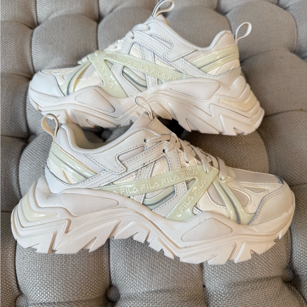Fila Electrove Cream Chunky Sneakers with Retro Design- Woman’s Sneaker
